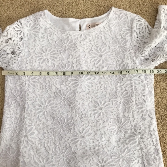 Nanette Lepore medium white bell sleeve lace top. - Picture 6 of 7